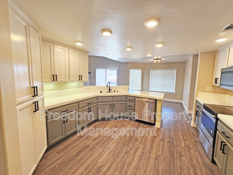 4591 Stoneham Street property image
