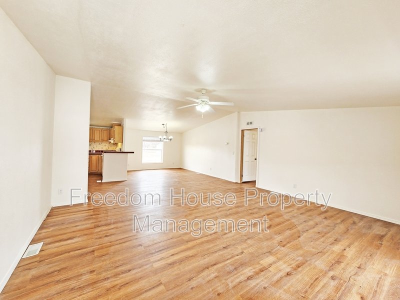 5220 Jerry Avenue property image