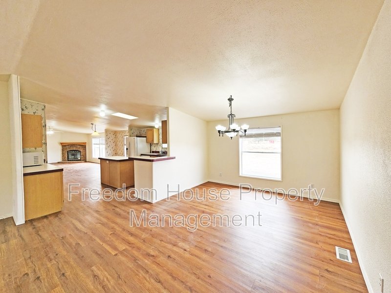 5220 Jerry Avenue property image