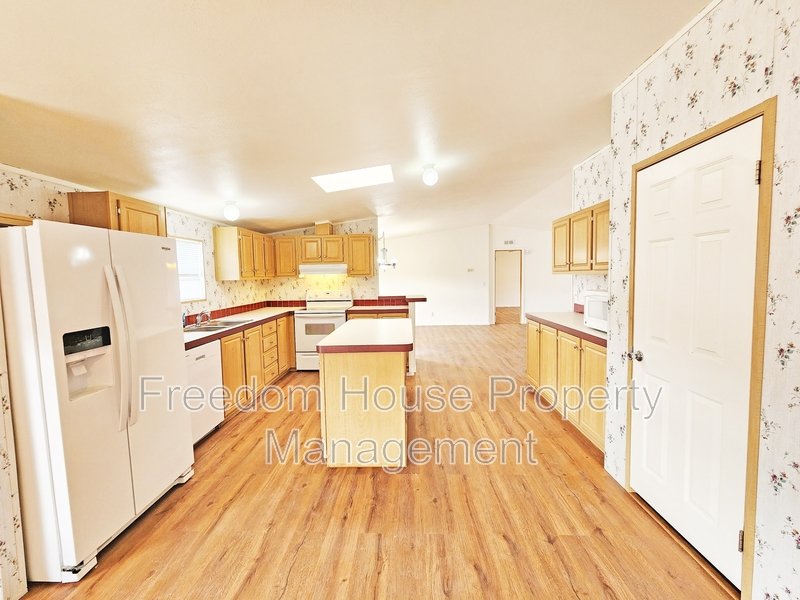 5220 Jerry Avenue property image