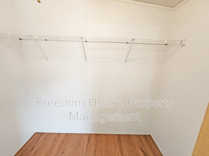 5220 Jerry Avenue property image