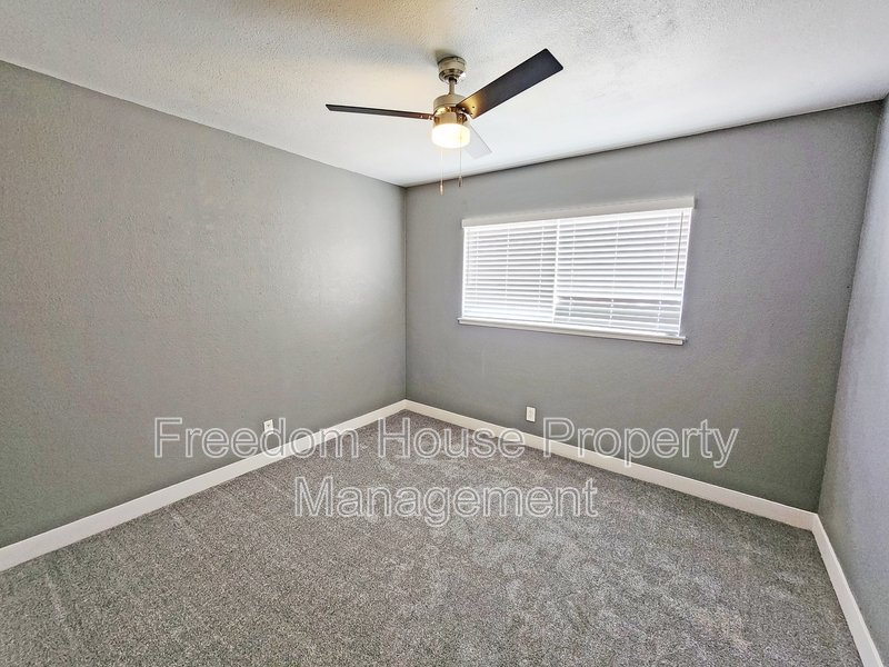5409 Mountain View Dr property image