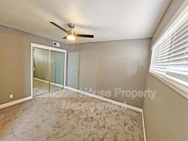 5409 Mountain View Dr property image