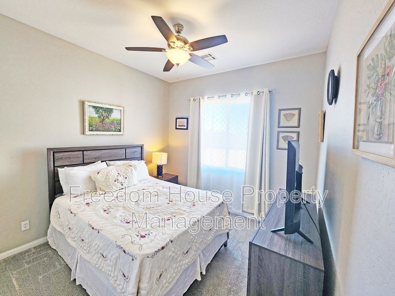 4901 Fairwood Court property image