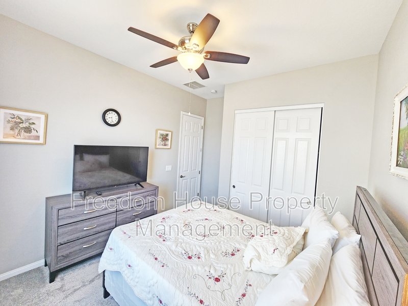4901 Fairwood Court property image