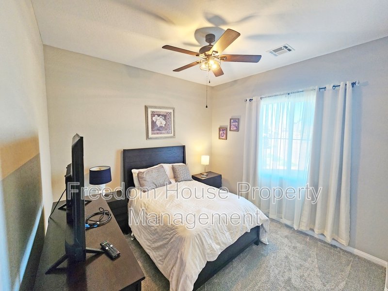 4901 Fairwood Court property image