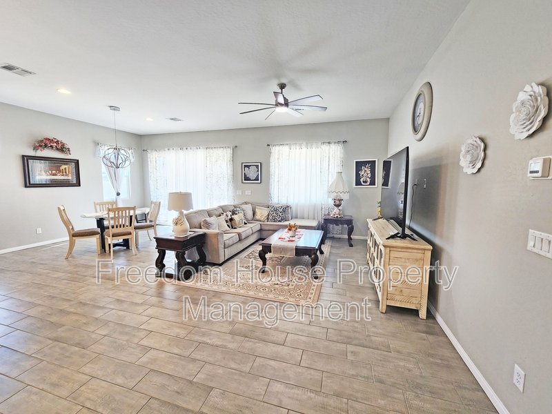 4901 Fairwood Court property image