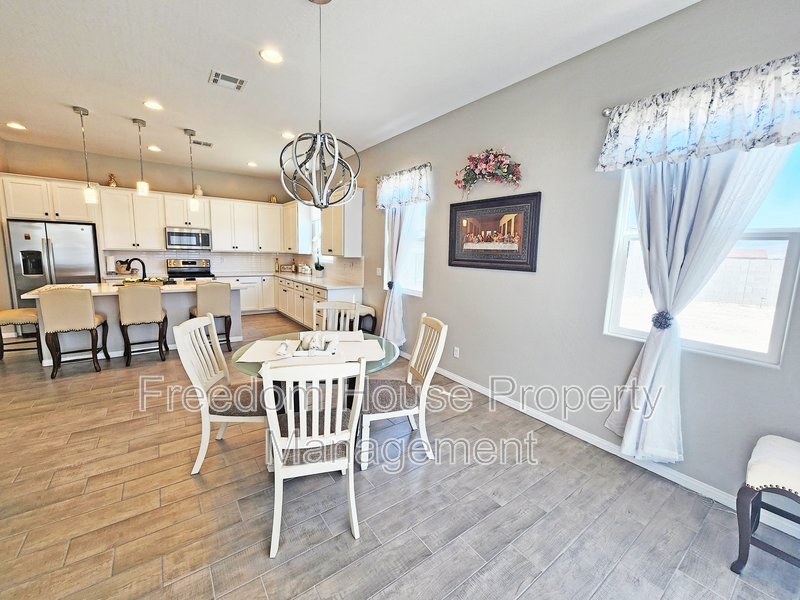 4901 Fairwood Court property image