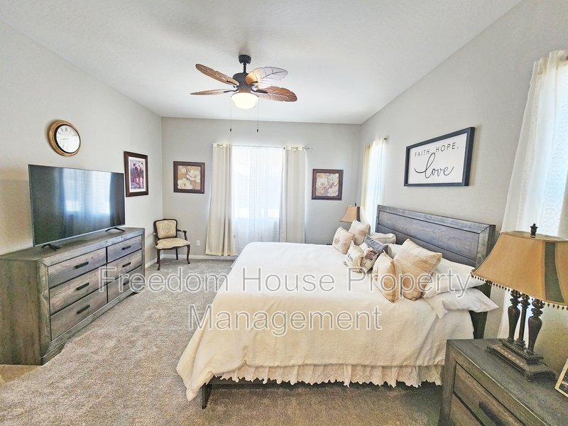 4901 Fairwood Court property image