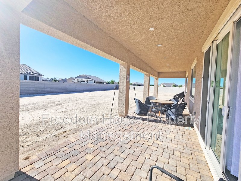 4901 Fairwood Court property image