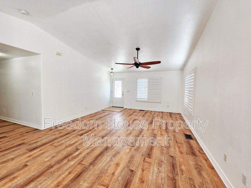 5945 Badlands Lane property image