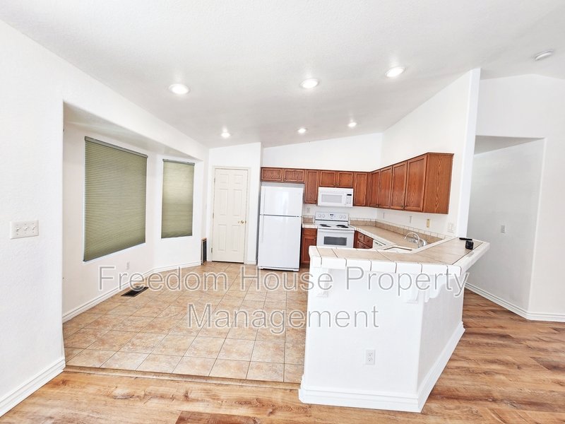 5945 Badlands Lane property image