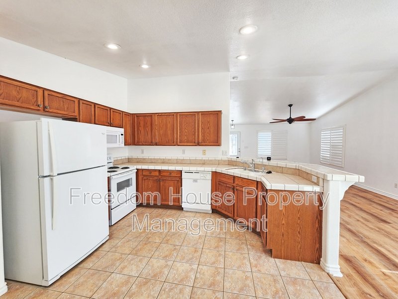 5945 Badlands Lane property image