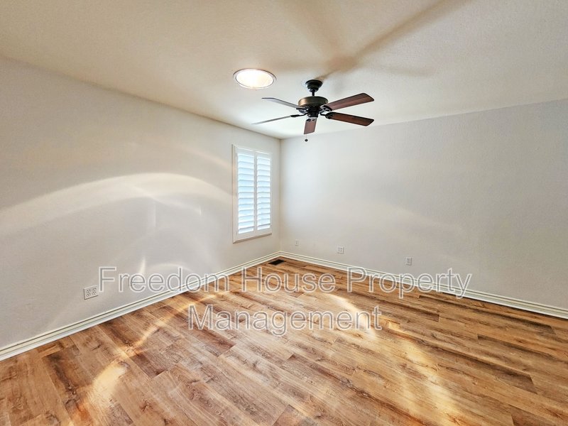 5945 Badlands Lane property image