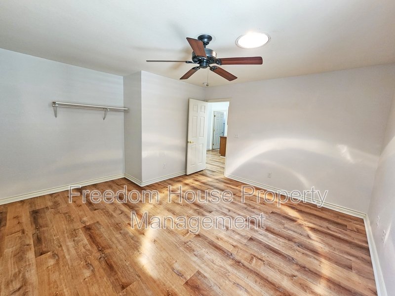 5945 Badlands Lane property image