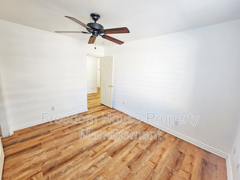 5945 Badlands Lane property image