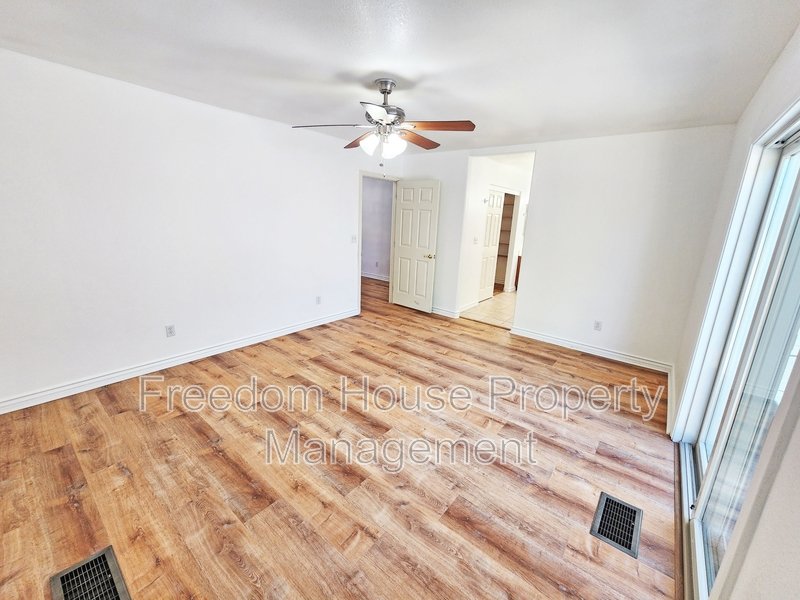 5945 Badlands Lane property image