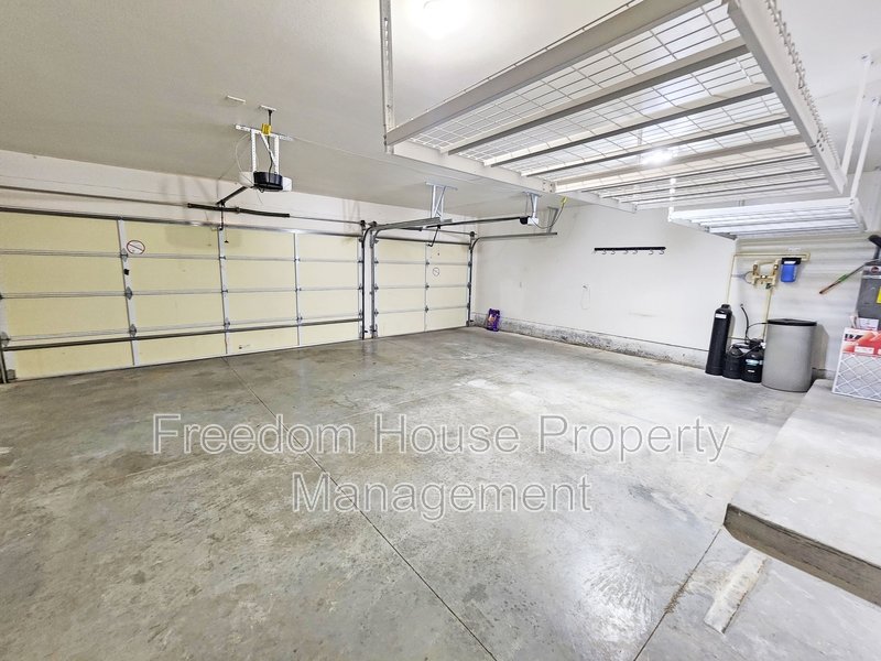 5945 Badlands Lane property image