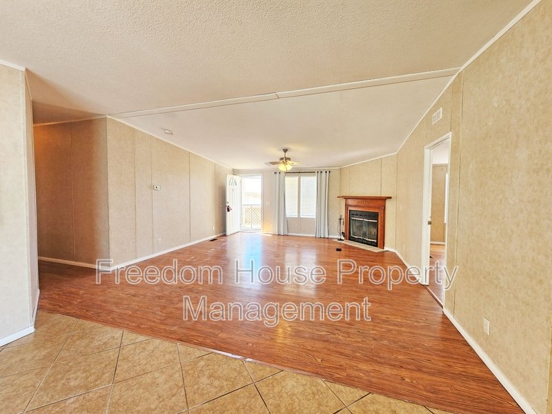 6060 Superior Lane property image