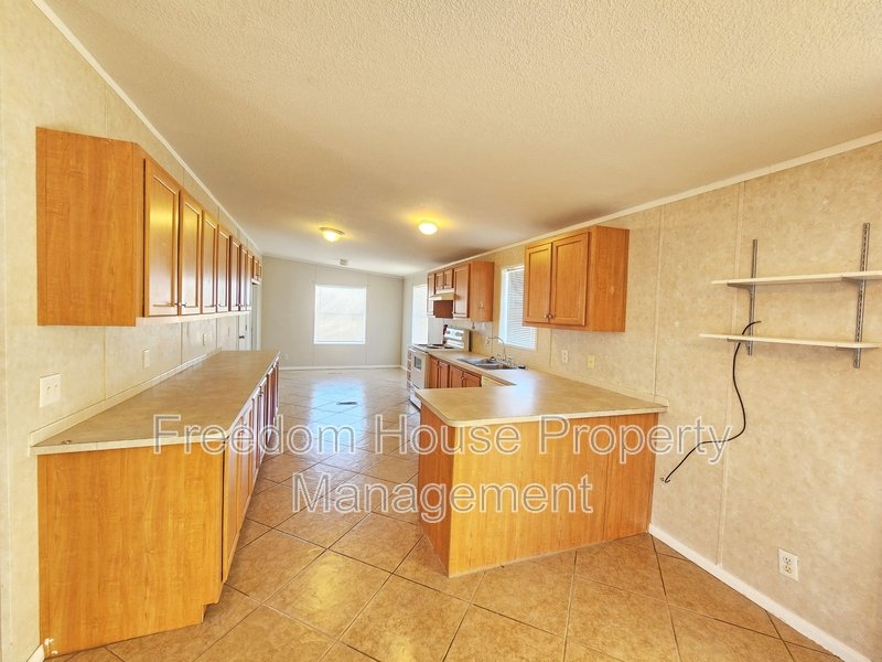 6060 Superior Lane property image