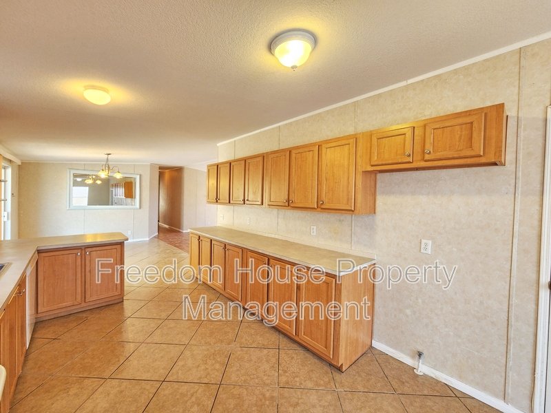 6060 Superior Lane property image