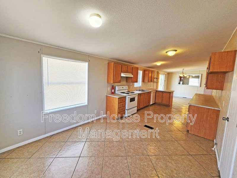 6060 Superior Lane property image