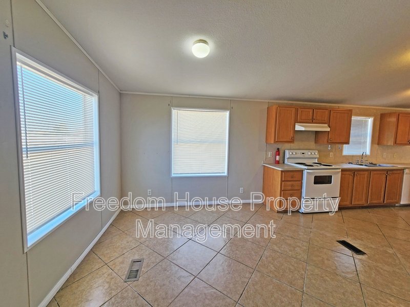 6060 Superior Lane property image
