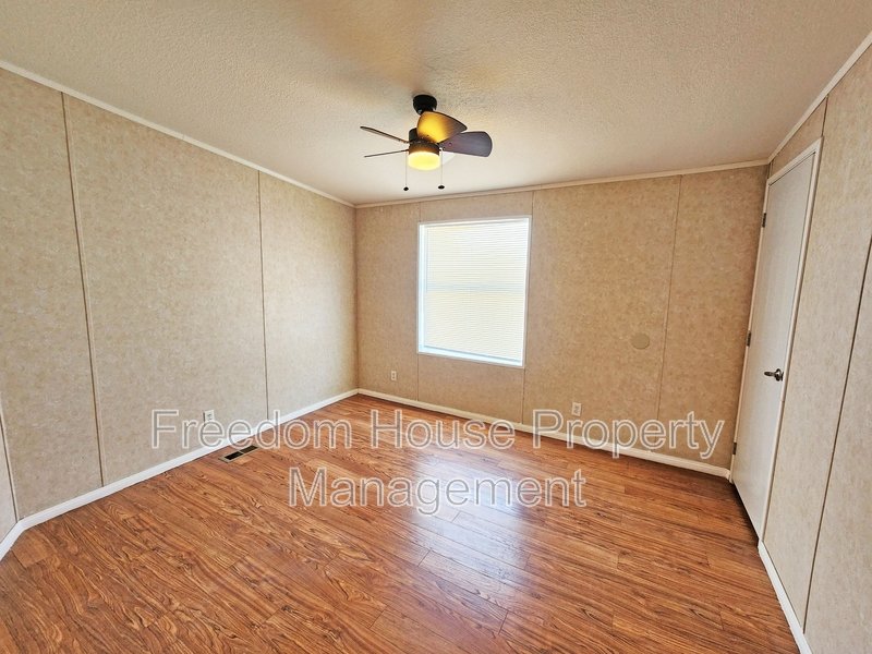 6060 Superior Lane property image
