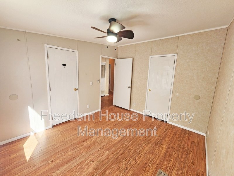 6060 Superior Lane property image