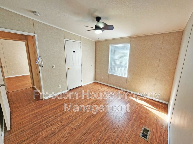 6060 Superior Lane property image