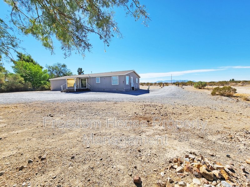 6060 Superior Lane property image