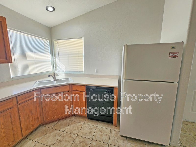 2321 East Calvada Boulevard #3 NO DOGS property image