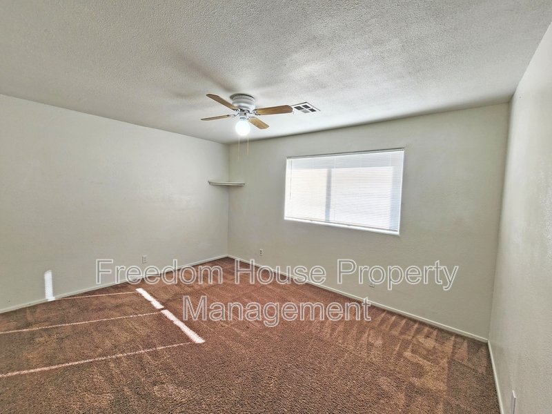 2321 East Calvada Boulevard #3 NO DOGS property image
