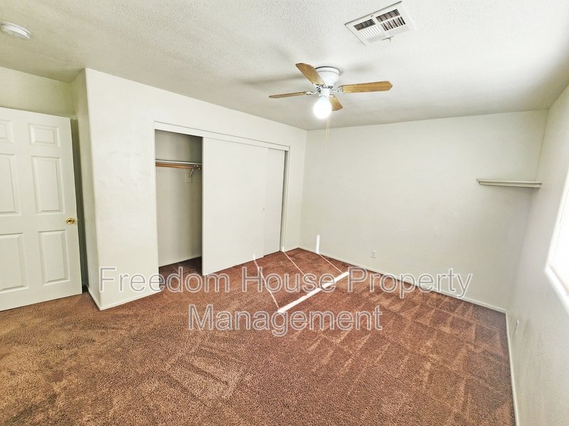 2321 East Calvada Boulevard #3 NO DOGS property image