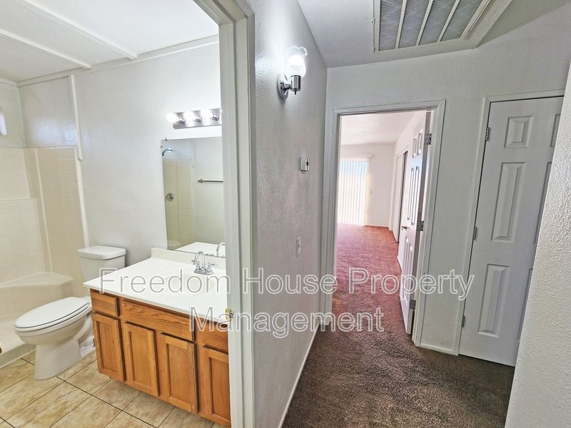 2321 East Calvada Boulevard #3 NO DOGS property image