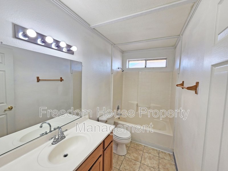 2321 East Calvada Boulevard #3 NO DOGS property image