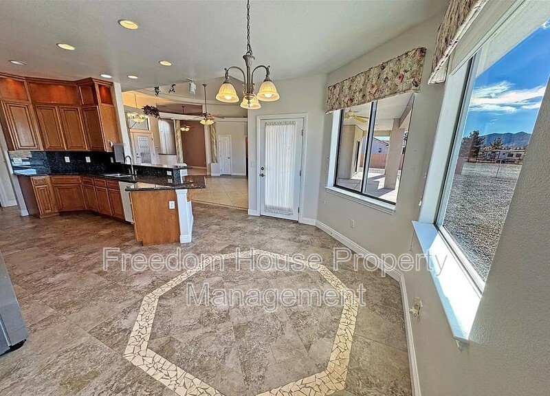 3580 Prairie Avenue property image