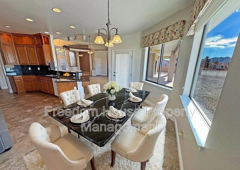 3580 Prairie Avenue property image