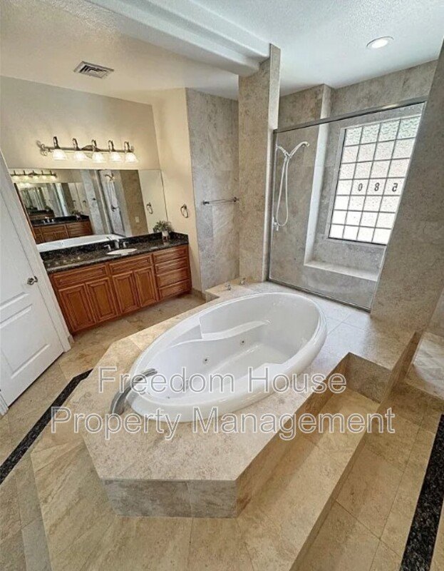 3580 Prairie Avenue property image