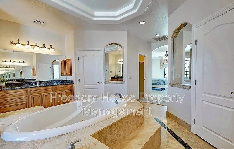 3580 Prairie Avenue property image