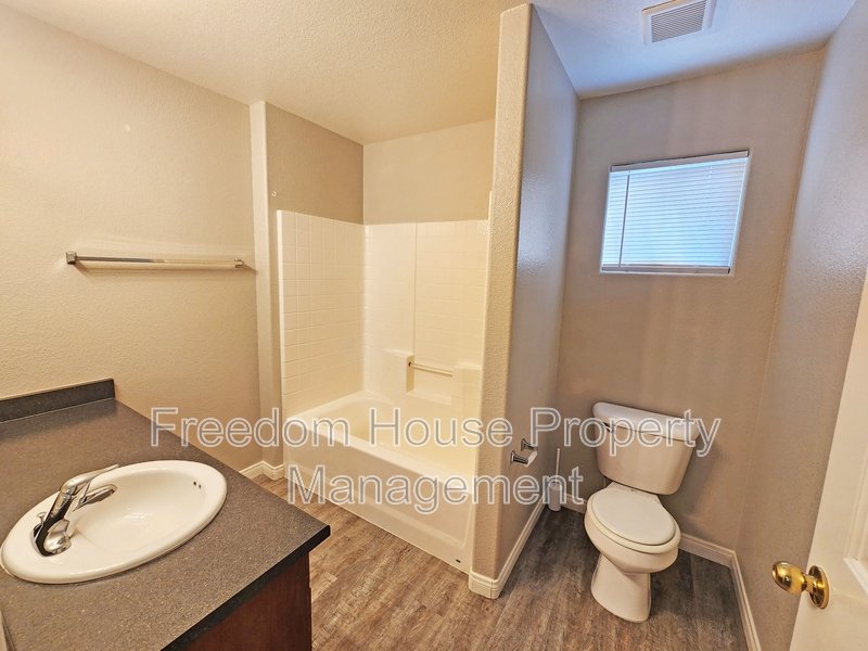 200 Mount Charleston Drive - 3 property image