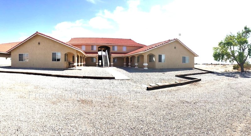 2321 East Calvada Boulevard #3 NO DOGS property image