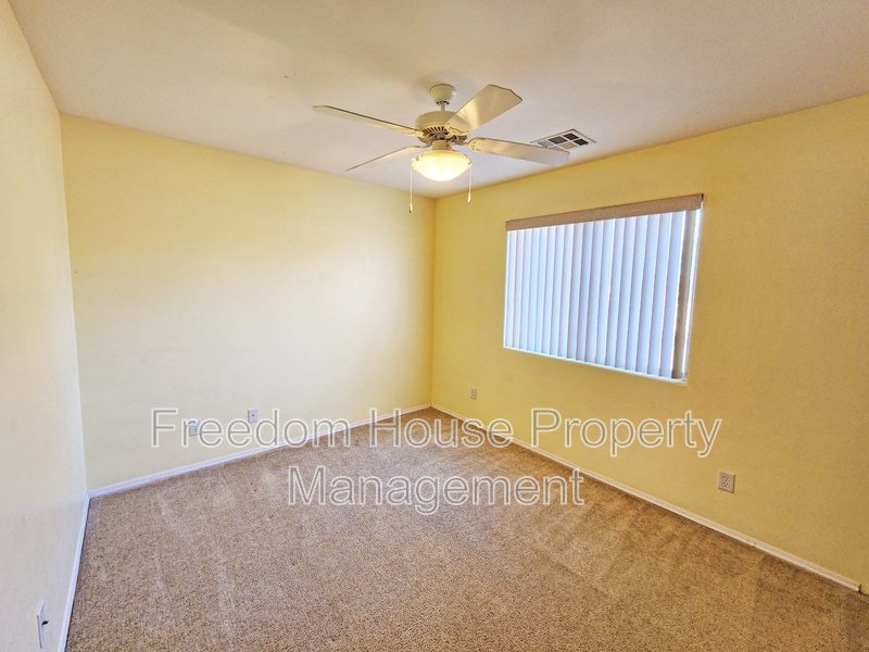 960 Lone Pine property image