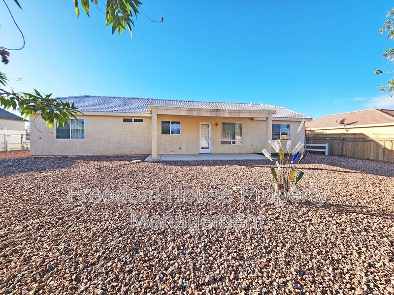 960 Lone Pine property image