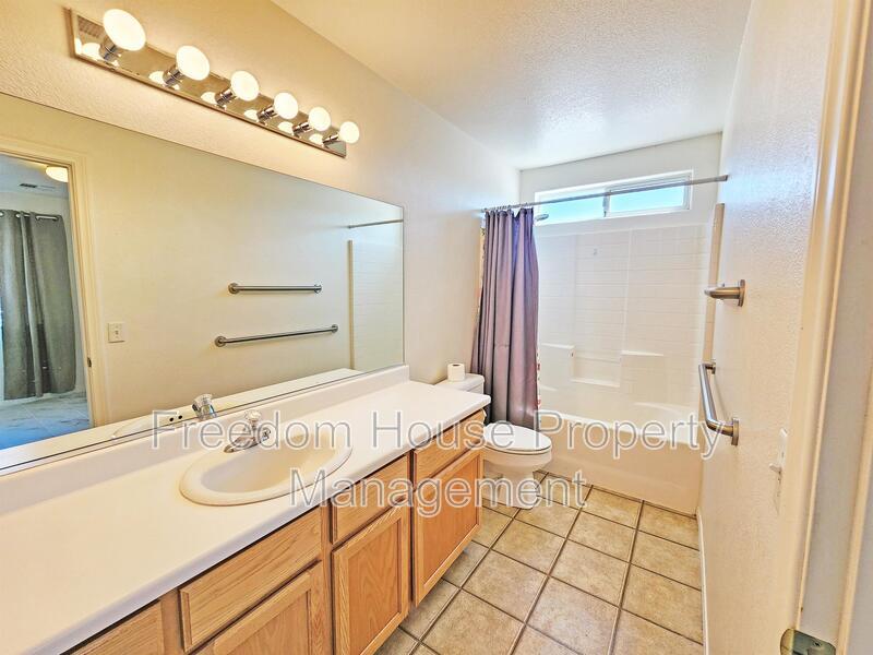 600 San Lorenzo Street #B property image