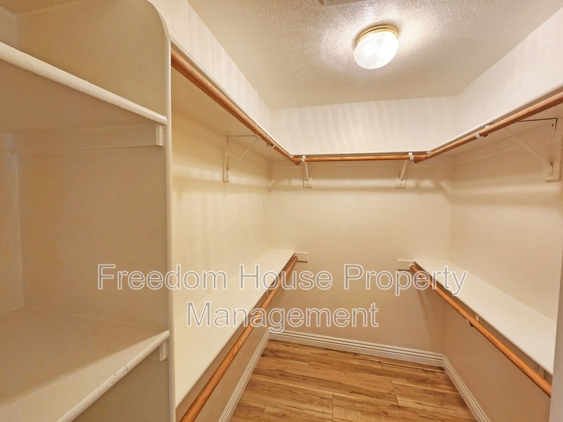 3741 Malibou Avenue property image