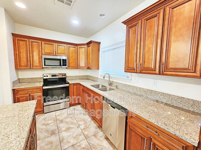 4920 Honey Locust Drive property image