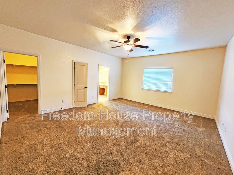 4920 Honey Locust Drive property image