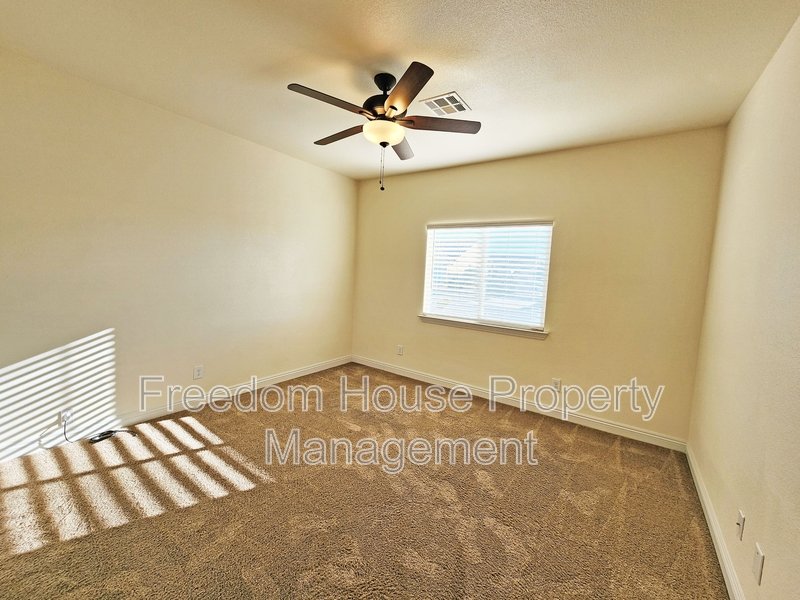 4920 Honey Locust Drive property image