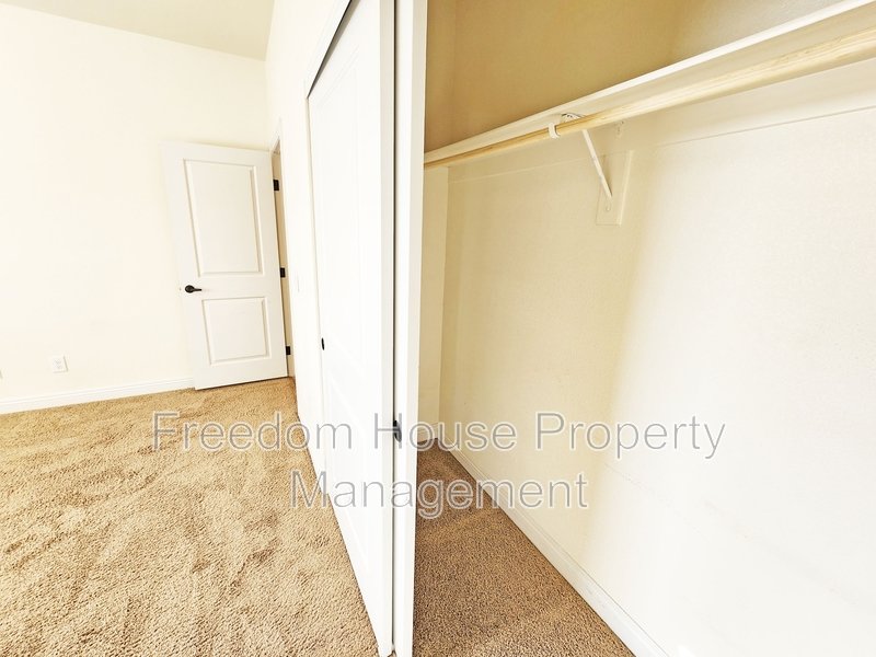 4920 Honey Locust Drive property image